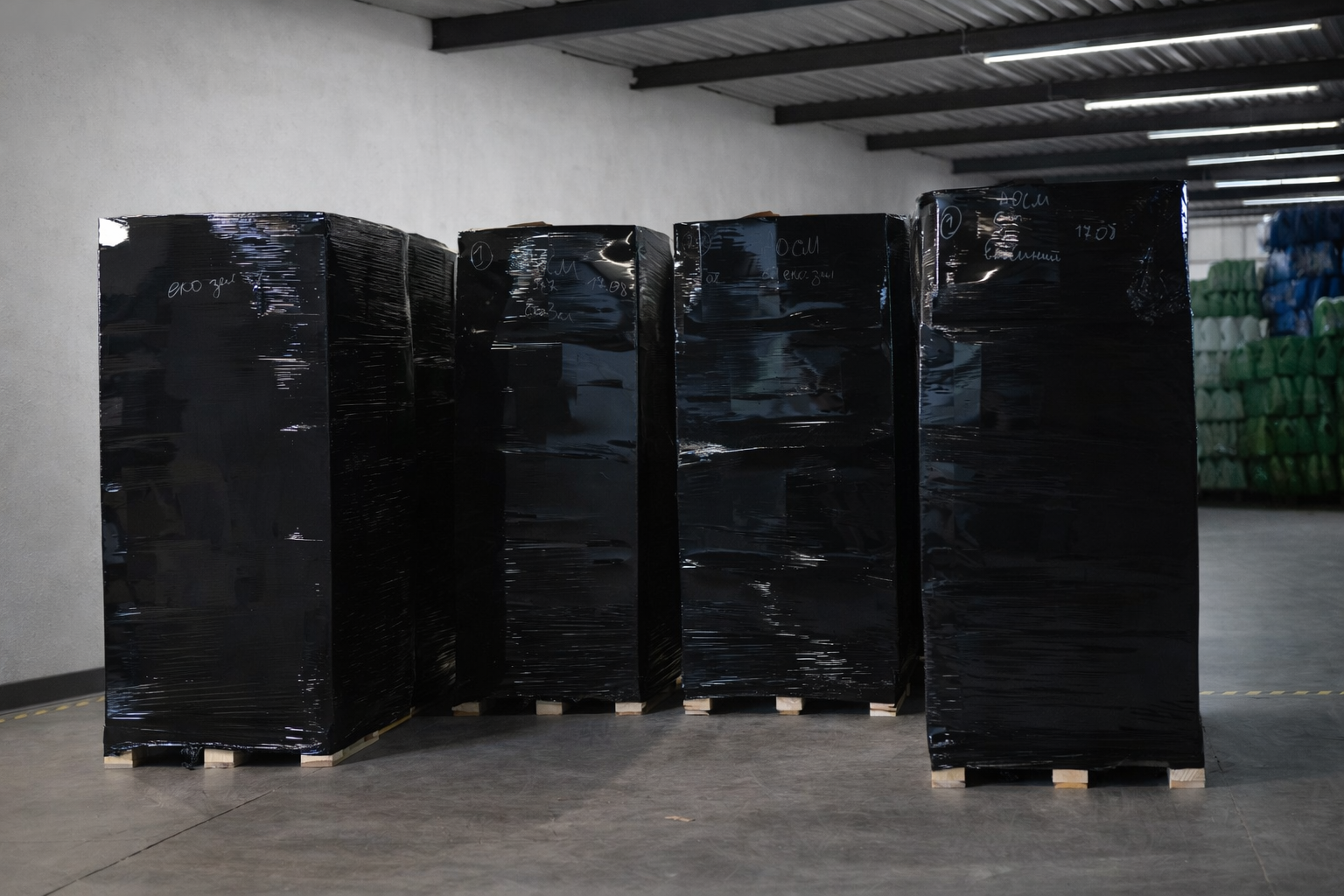 Procesul de încărcare și logistică pentru comenzile en-gros.